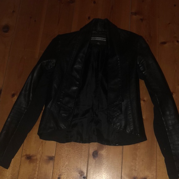 Leather jacket good condition - Picture 1 of 3
